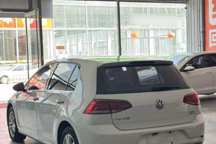 Used Volkswagen Golf 2018 230TSI Automatic Comfort Model
