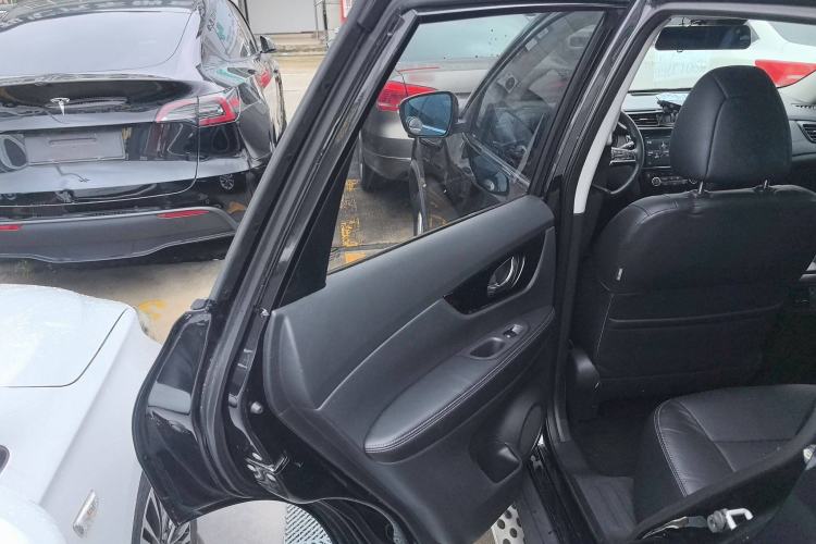 Used Nissan X-Trail 2019 2.0L CVT Smart Connect Comfort Edition 2WD