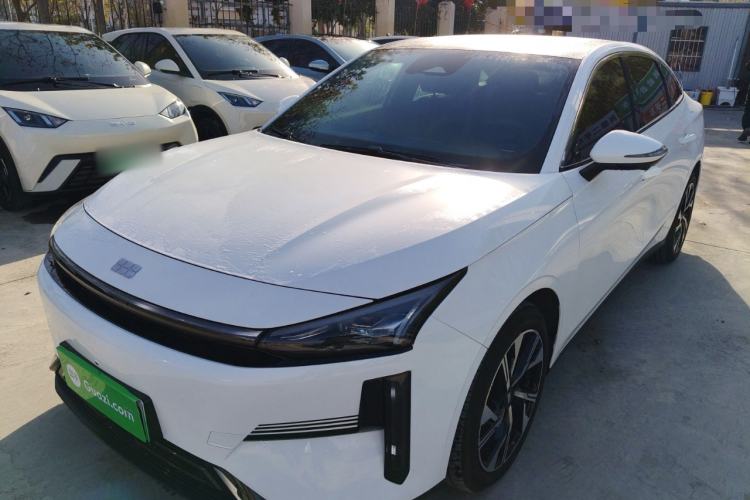 Used  L6 2024 125km Creative Edition