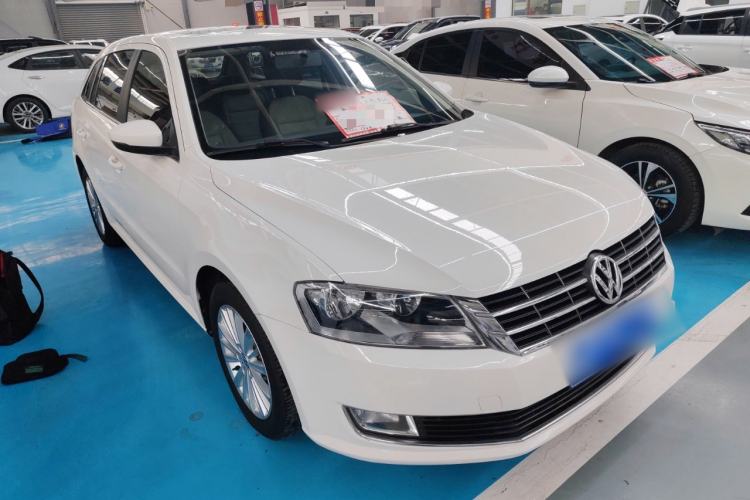 Used Volkswagen Gran Lavida 2013 1.6L Automatic Comfort Model
