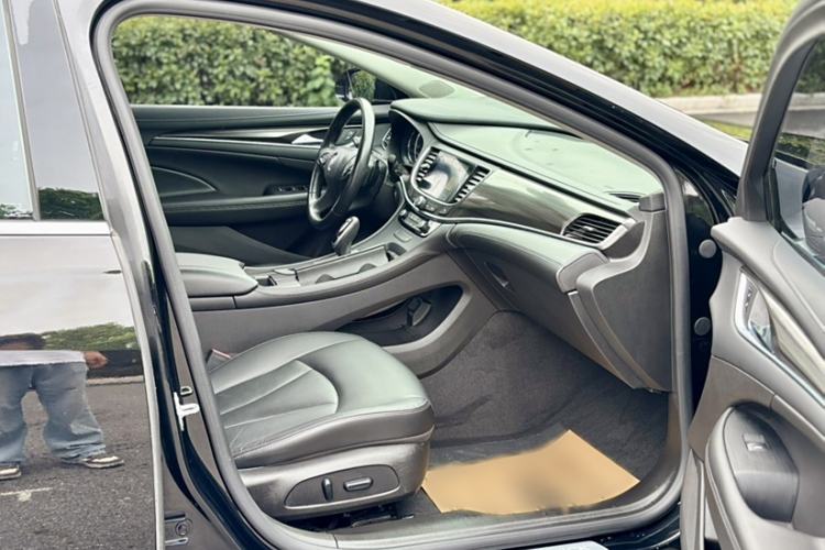 Used Buick LaCrosse 2021 552T Luxury Version
