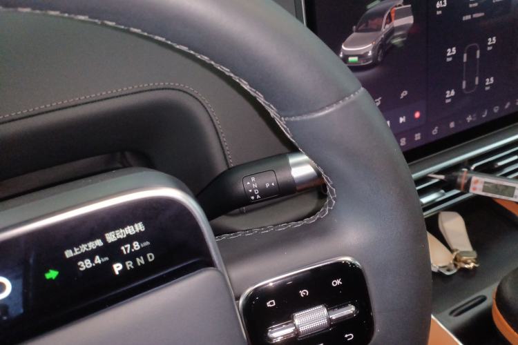 Used Li Auto L8 2023 Pro Model
