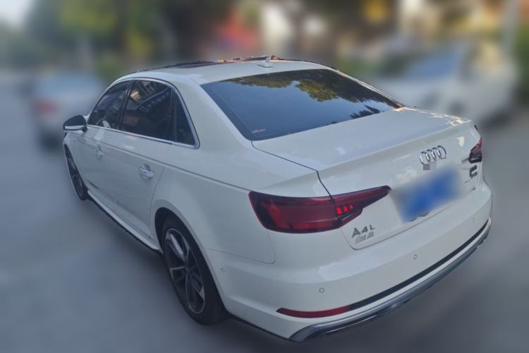 Used Audi A4L 2019 40 TFSI Fashion Version China V