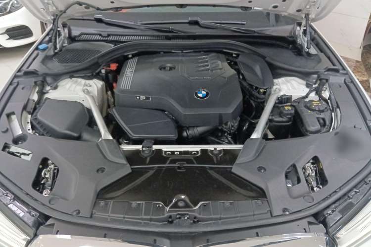 Used BMW 5 Series 2022 Second Facelift 530Li Leading Edition M Sport Package
