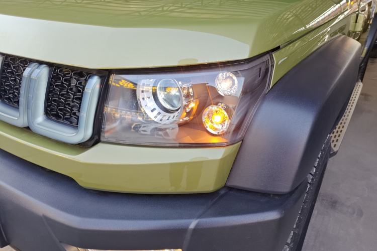 Used Beijing Auto BJ40 2016 40L 2.3T Automatic All-Wheel Drive Premium Edition
