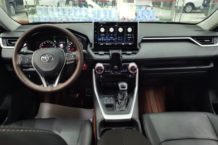 Used Toyota Wildlander 2022 2.0L CVT 4x4 Luxury PLUS Edition