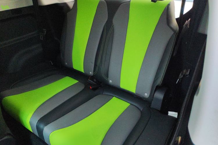 Used Roewe Clever 2021 302 km New Four-Seater Super-Efficient Version
