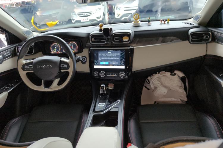Used Lynk & Co 02 2022 1.5T DCT Shine Pro
