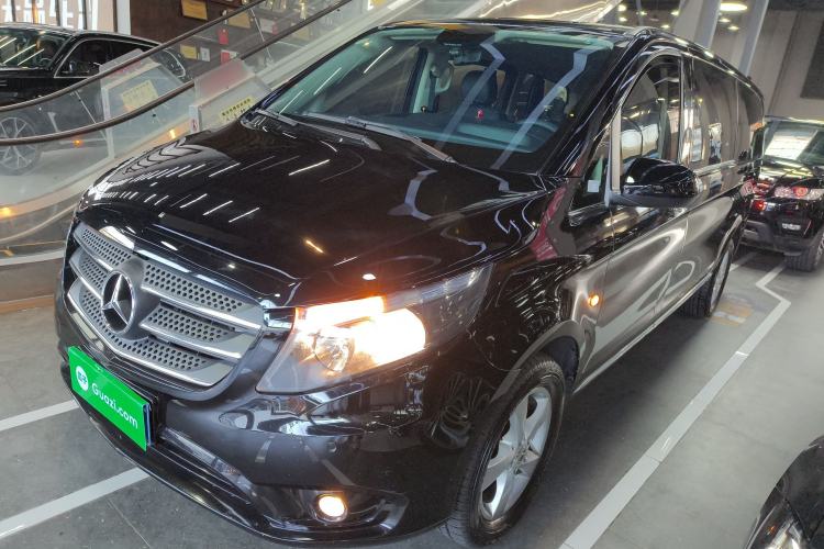 Used Mercedes-Benz Vito 2018 2.0T Elite Version 7 Seats China V Emission Standard
