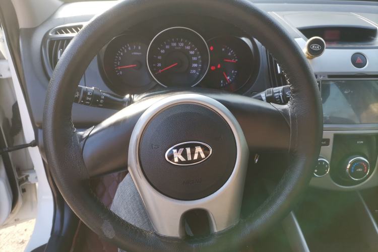 Used Kia Forte 2016 1.6L MT GL
