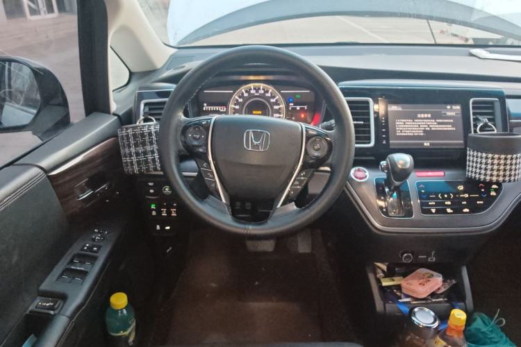 Used Honda Elysion 2016 2.4L Luxury Edition
