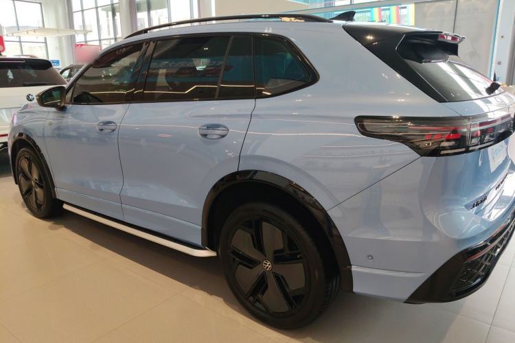 Used Volkswagen Tiguan L 2024 PRO 380TSI Four-Wheel Drive R-Line Prestige Edition
