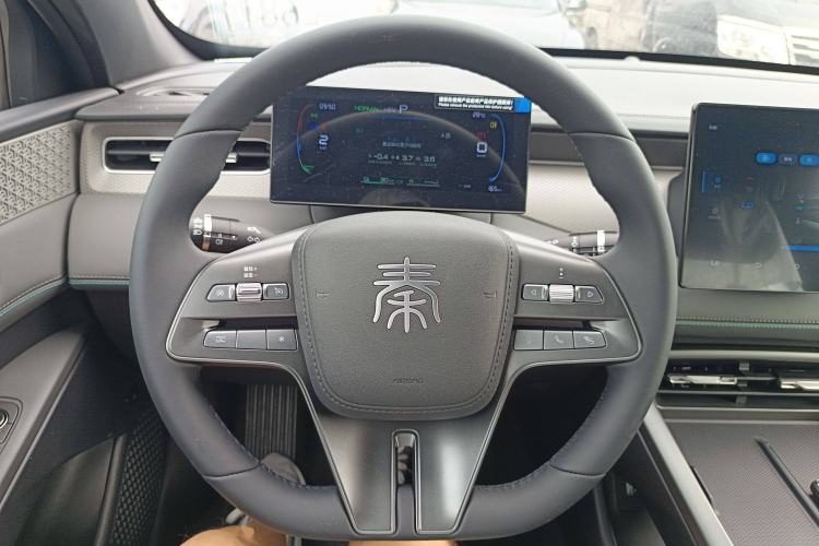 Used BYD Qin PLUS 2025 DM-i Smart Drive 55KM Leading Model
