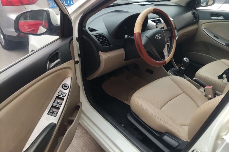 Used Hyundai Verna 2014 1.4L Manual Smart GLS Trim