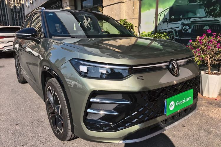 Used Volkswagen Tayron 2025 Tiguan L 380TSI 4Motion Luxury
