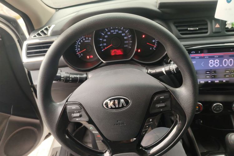 Used Kia K2 2015 Sedan 1.4L Automatic GLS
