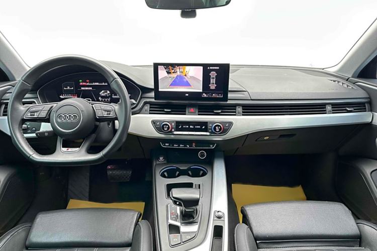Used Audi A4L 2022 40 TFSI Luxury Dynamic Model
