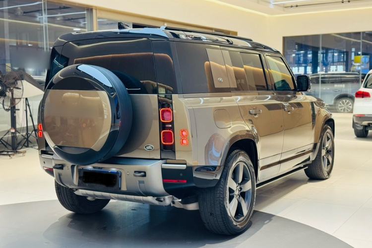 Used Land Rover Defender 2023 Facelift 110 3.0T P400 X-DYNAMIC HSE
