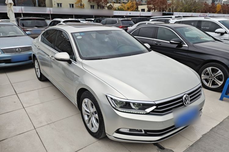 Used Volkswagen Magotan 2018 Facelift 330TSI DSG Luxury Model
