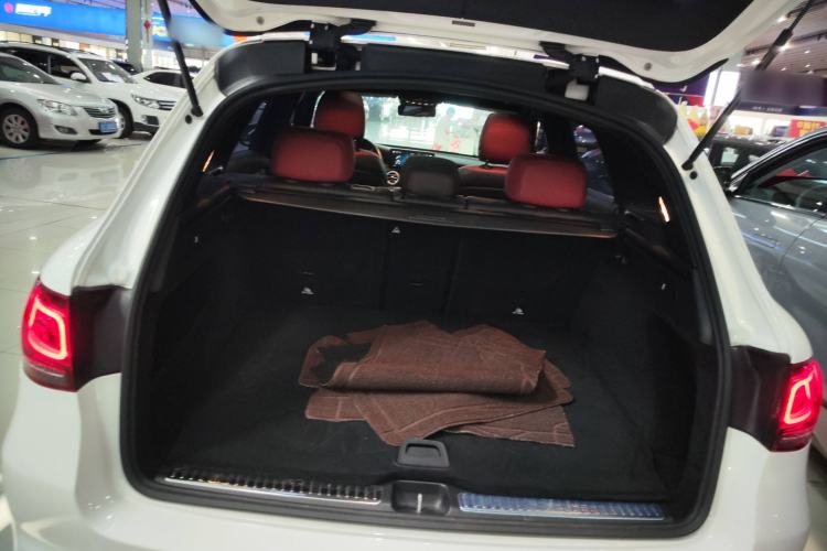 Used Mercedes-Benz GLC 2021 GLC 300 L 4MATIC Dynamic Model
