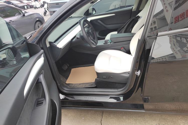 Used Tesla Model Y 2021 Standard Range Rear-Wheel Drive Version
