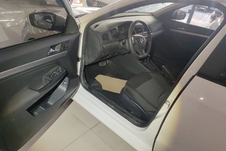 Used Volkswagen Lavida 2017 1.6L Automatic Fashion Edition
