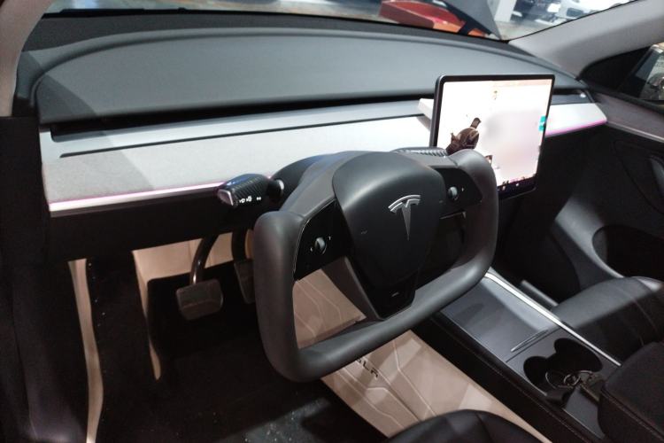 Used Tesla Model Y 2023 Rear-Wheel-Drive Version