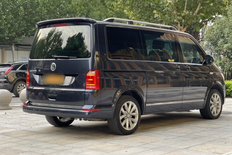 Used Volkswagen Multivan 2018 2.0 TSI Two-Wheel-Drive Luxury Edition 7 Seats
