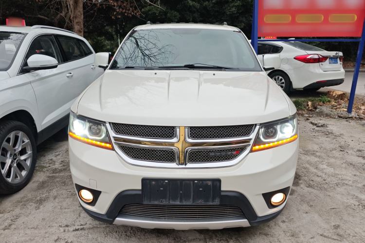 Used Dodge Journey 2015 2.0TD Four-Wheel Drive Luxury Edition
