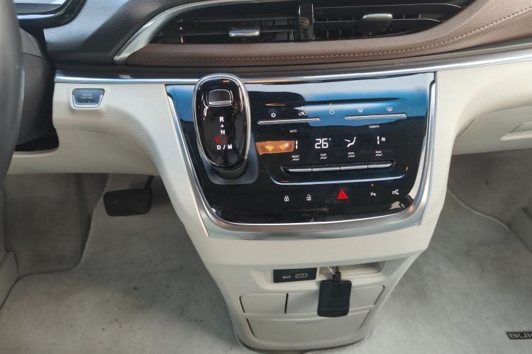 Used Buick GL8 2021 Land Cruiser Executive 652T Premium Model
