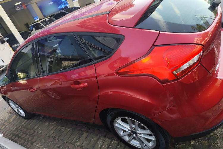 Used Ford Focus 2017 Hatchback 1.6L Automatic Fashion Edition Smart Drive Version