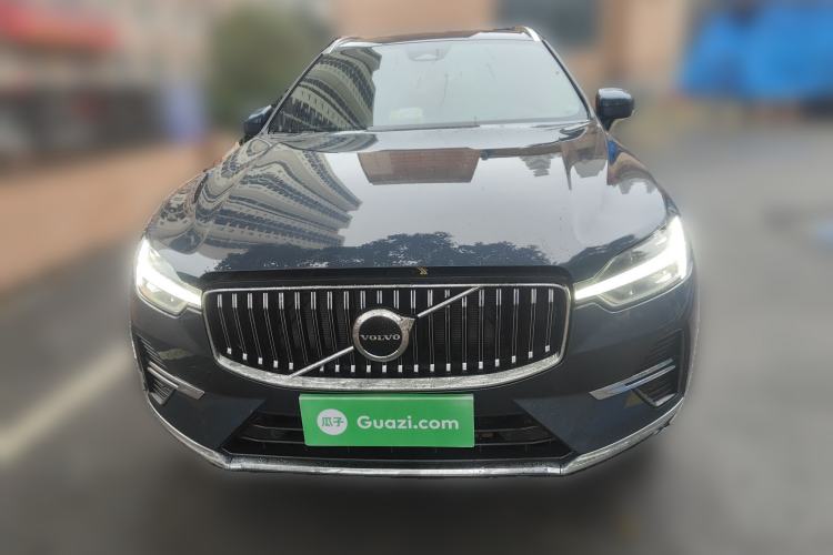 Used Volvo XC60 2023 B5 4x4 Smart Luxury Edition