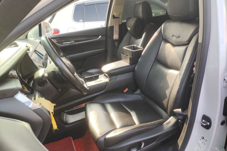 Used Cadillac XT5 2018 25T Luxury Model
