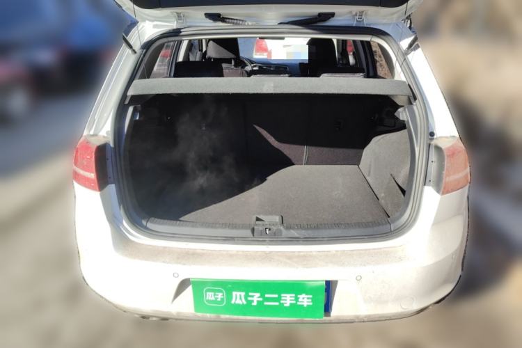 Used Volkswagen Golf 2016 230TSI Automatic Comfort Version
