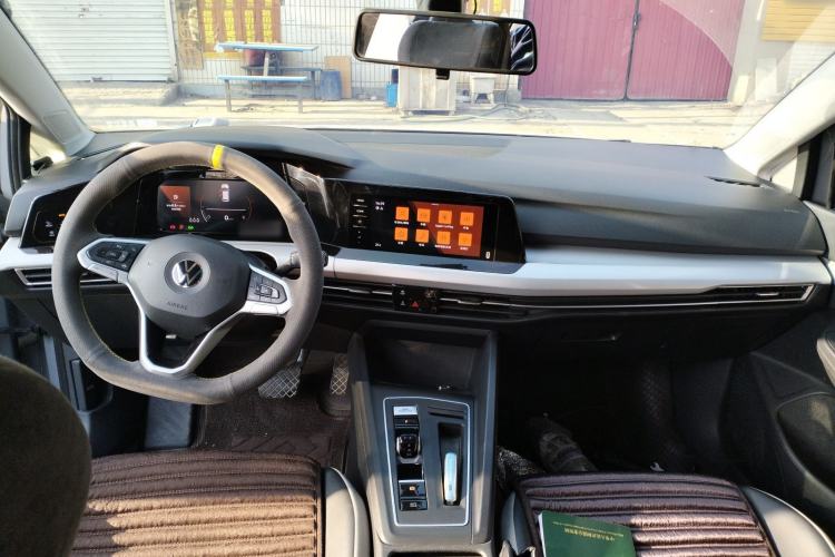 Used Volkswagen Golf 2023 Facelift 280TSI DSG Pro
