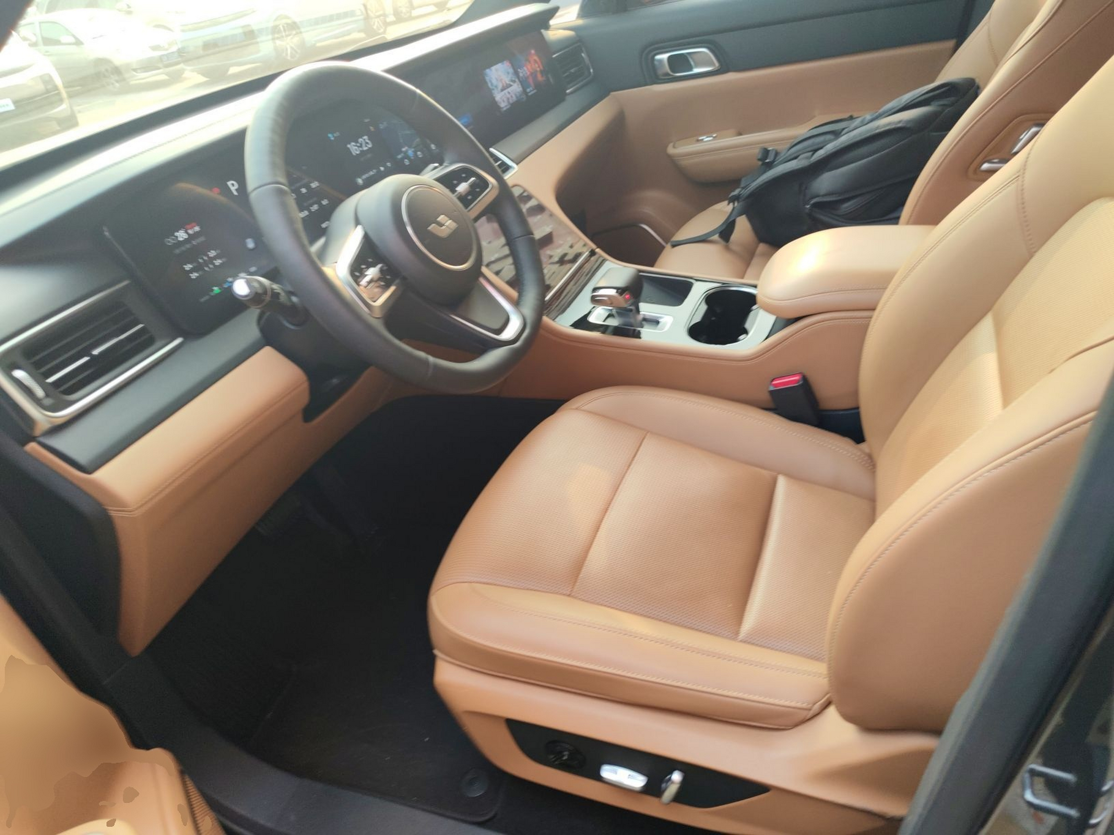 Переднее сиденье в автомобиле