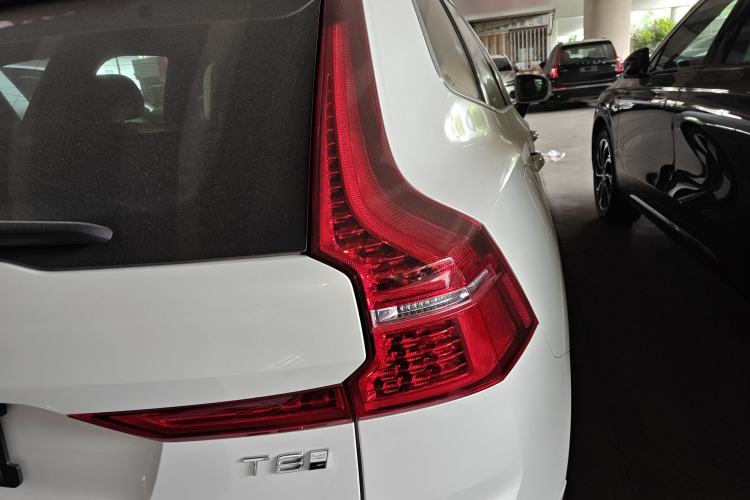 Used Volvo XC60 New Energy 2025 Plug-in Hybrid Long-Range All-Wheel Drive Smart Luxury Edition
