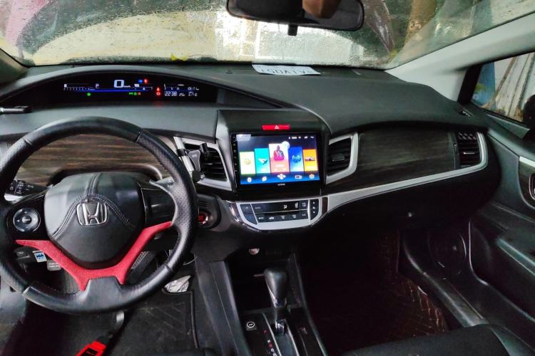 Used Honda Jade 2017 1.8L automatic Comfort version 5 seats
