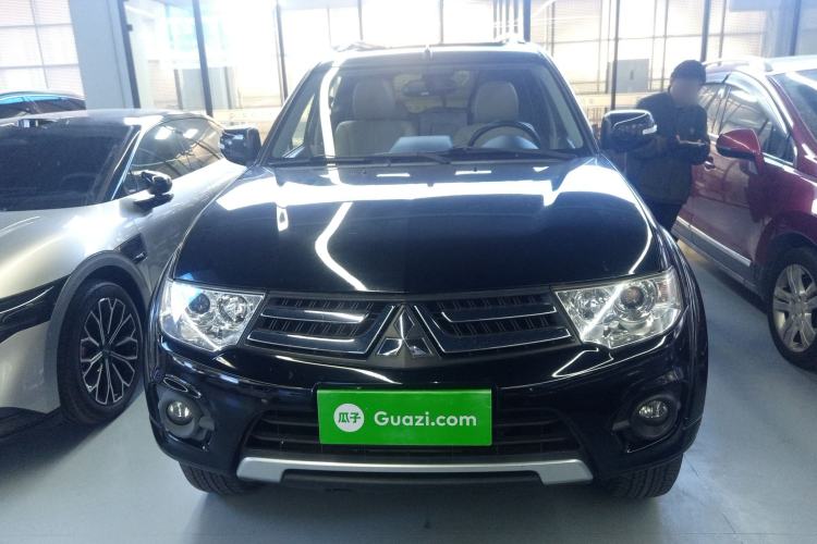 Used Mitsubishi Pajero Sport 2013 3.0L Automatic Two-Wheel Drive Luxury Edition
