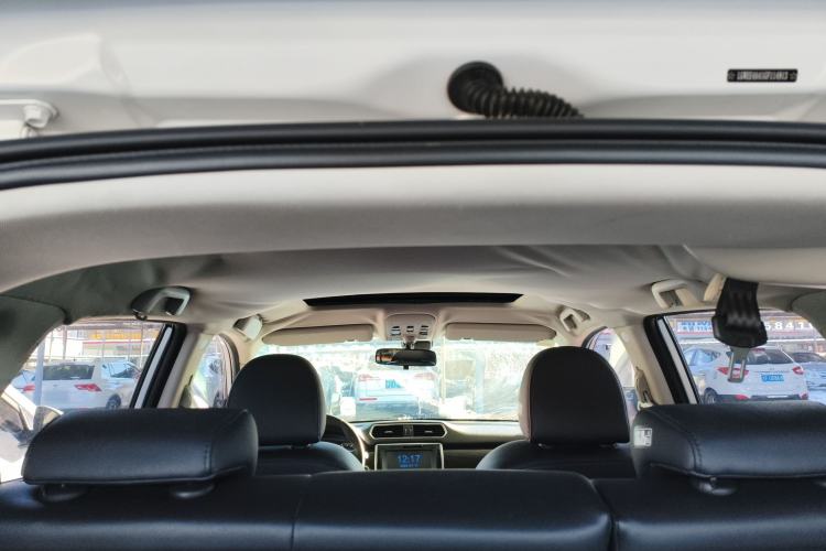 Used Haval H2 2016 Red-Label 1.5T Manual Two-Wheel Drive Luxury Model
