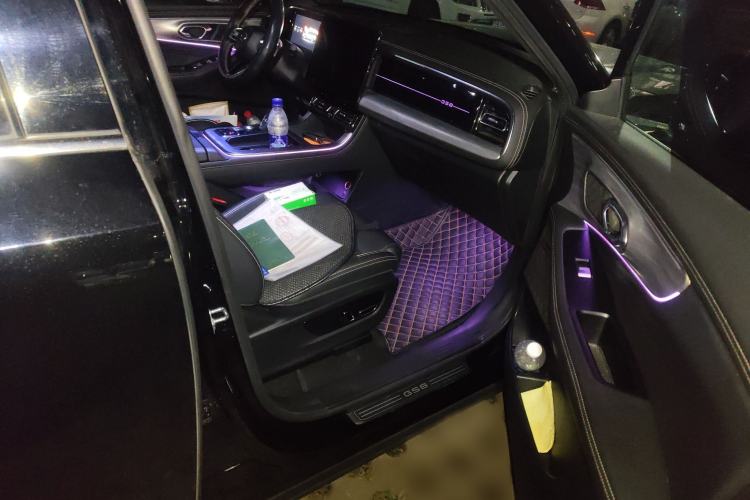 Used GAC Trumpchi GS8 2022 Linghang Series 2.0 TGDI Two-Wheel-Drive Luxury Smart Connectivity Version (7 Seats)
