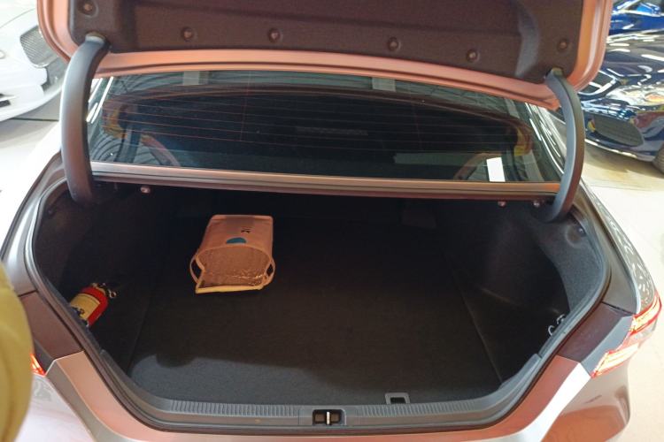 Used Toyota Camry 2021 2.0G Luxury Edition