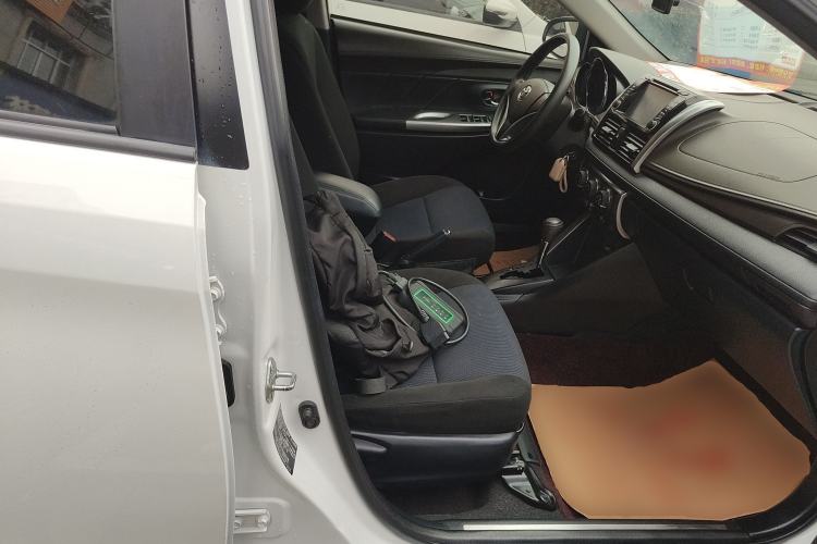 Used Toyota YARiS L 2015 1.5E Automatic Charm Edition