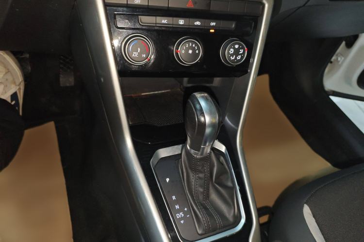 Used Volkswagen T-ROC 2020 230TSI DSG Two-Wheel Drive Advanced Version
