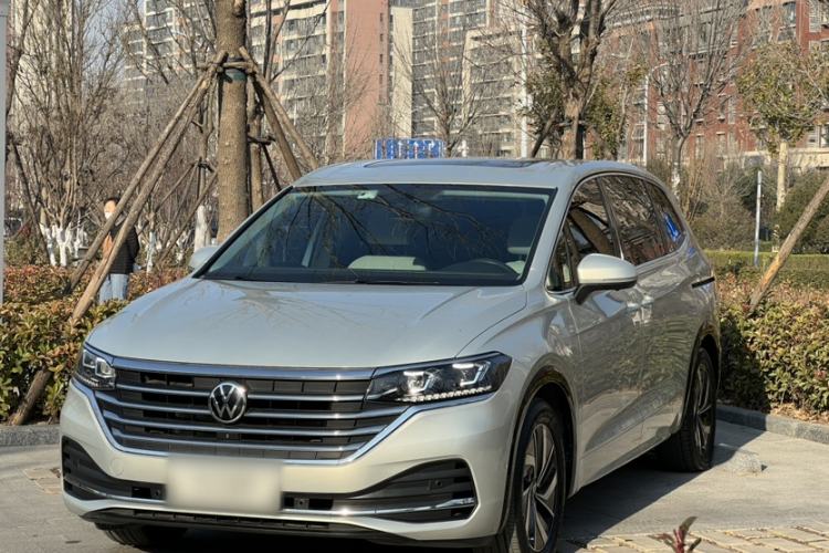 Used Volkswagen Viloran 2020 330TSI Luxury Edition
