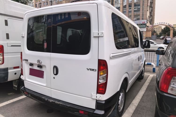 Used SAIC MAXUS Xintu V80 2019 2.5T Classic Model 6-Speed Manual – Aoyuntong Modified Version Short Wheelbase Ultra-Low Roof 5/6 Seats