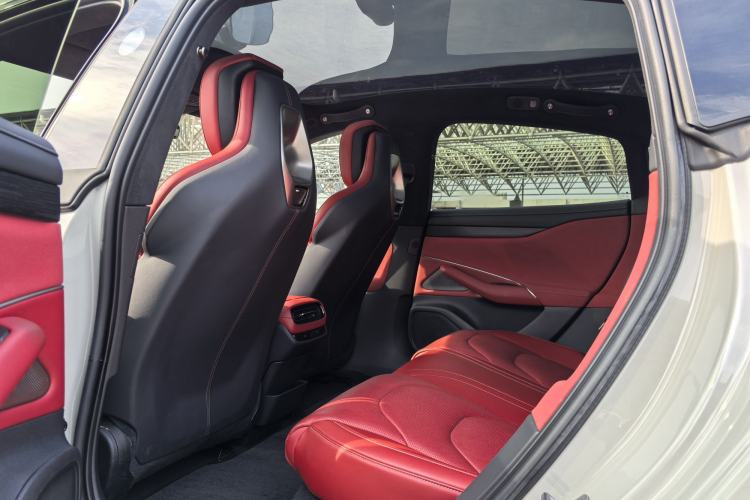 Used  SU7 2024 Four-Wheel Drive Ultra-Long Range Advanced Intelligent Driving Max Edition