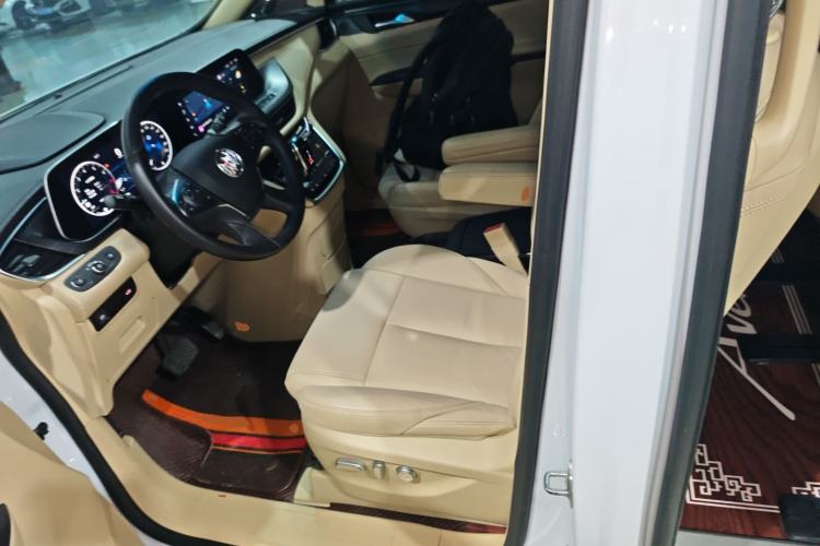 Used Buick GL8 2023 ES Lu Zun Deluxe Model
