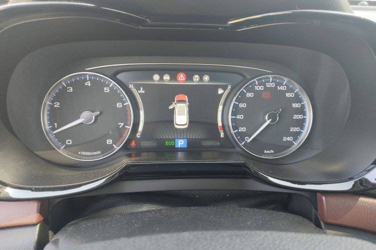 Used GAC Trumpchi GS8 2017 320T Two-Wheel Drive Luxury Smart Connectivity Version (7 Seats)
