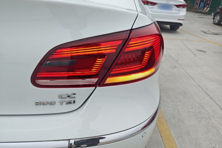 Used Volkswagen FAW-Volkswagen CC 2016 1.8TSI Luxury Model